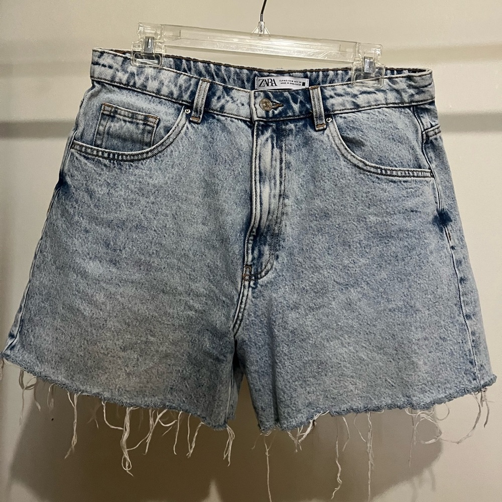 Zara High Waist Denim Short, Size US 10
